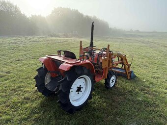 JAPONSKÝ MALOTRAKTOR KUBOTA B1600+ČELNÍ NAKLADAČ - 3