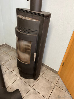 Krbová kamna Nera litinová - 13kW - 3