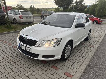 Škoda Octavia II 1.6 TDI Ambition, r.v. 2012 - 3