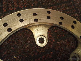 Suzuki GSX-R GSF RF SV - brzdový kotouč zadní - 3