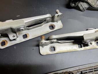 Mercedes Benz w211 díly - 3