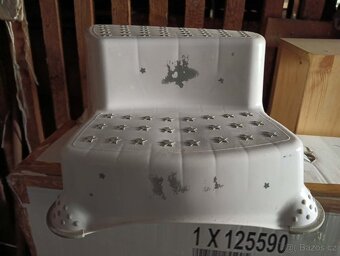 Dětský plastový schůdek – stupínek - 3