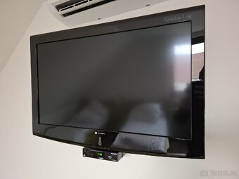 3x LCD TV 32" + set-top-boxy - 3