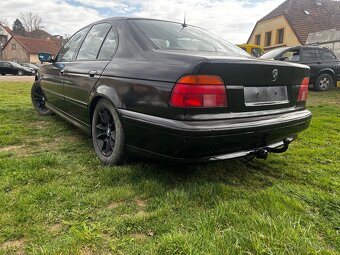 Bmw e39 520i - 3