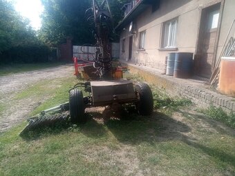 Nakladač UNHZ500 - 3