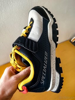 Boty Specialized Rime 1.0 Cast Blue/White Mountains/Brassy Y - 3