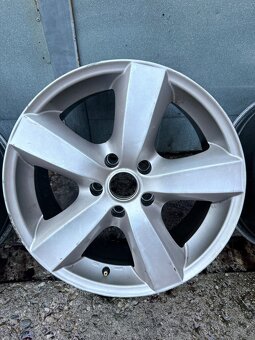 Dezent 18” 5x120 5ks - 3