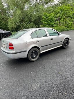 Škoda octavia 1.6 benzin - 3