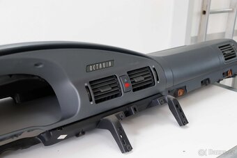 Palubní deska Octavia 1. - 3