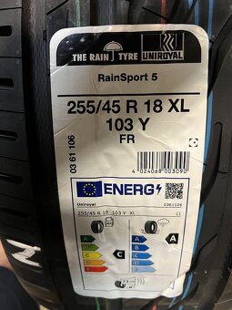 255/45 R18 Uniroyal RainSport 5 - 3