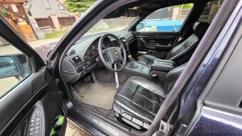 BMW e38 - 3