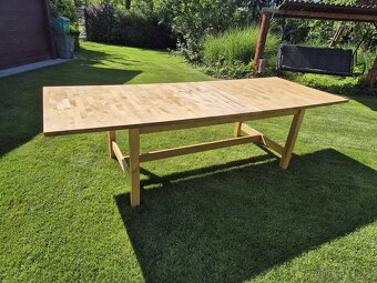 Prodám masivní velký rozkládací stůl Ikea - 3