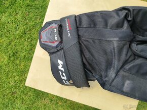 Hokejové kalhoty CCM Jetspeed FT370 JR
- 3