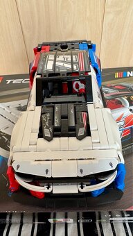 LEGO Technic 42153 NASCAR Next Gen Chevrolet Camaro ZL1 - 3