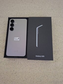 NOVY SAMSUNG S25 12/128GB. ZARUKA. - 3