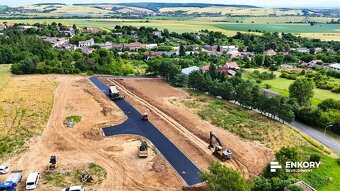 Prodej stavebního pozemku 850 m² - 3