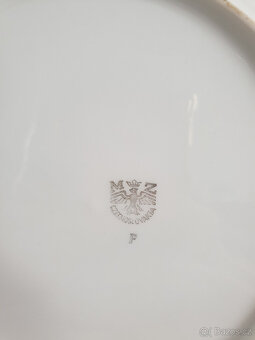 Porcelánový pozlacený růžový talíř růže růžička - 3