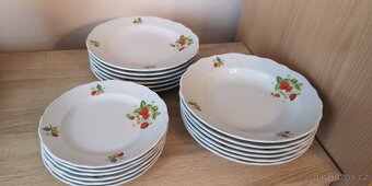 Talířová sada pro 6 osob 24-24-19, jahody, Porcelánka Dubí - 3
