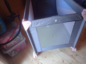 Cestovní postýlka - 3