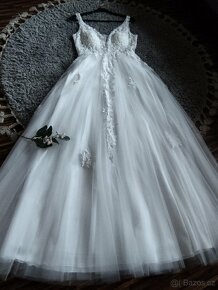 Překrásné,bohoo svatební šaty s týlovou sukní. - 3