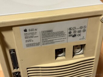 Macintosh Quadra 840AV - 3