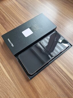 Samsung Z Flip 5 - 3