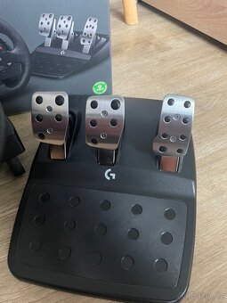 Herní volant, Logitech G923 - 3