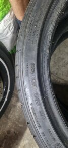 Dunlop225/40/19 - 3
