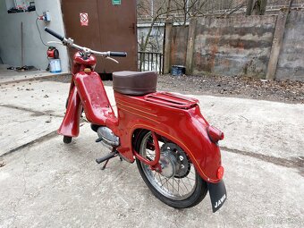 Jawa pionyr - 3
