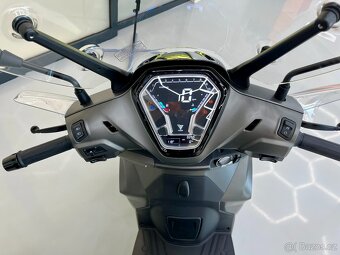 VOGE SR16 125i - 3