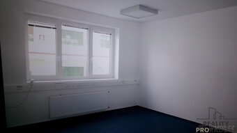 Pronájem nové haly s kancelářemi 1292m2 Brno - 3