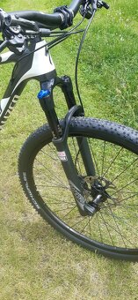 KARBONOVÉ HORSKÉ KOLO SPECIALIZED - 3