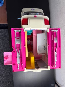 Barbie sanitka - 3