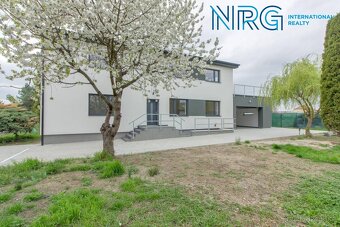 Pronájem bytu 3 +kk, 100m2 ve vila - domě, s oplocenou za - 3