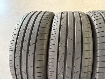prodám letní pneumatiky 215/45/18 Hankook celá sada - 3