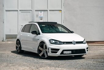 Volkswagen Golf R 2.0 TSI 4MOTION DSG - 3