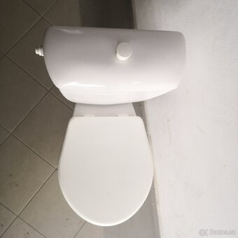 WC kombi - pěkný stav / funkční - 3