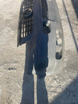 Přední nárazník VW Transporter T5 - 3