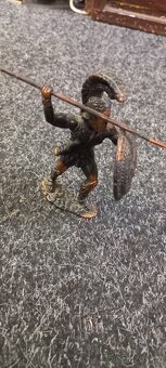 Bronzová soška - 3