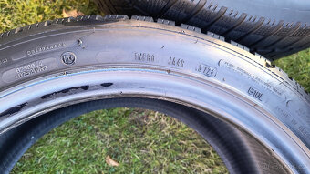 4KS zimní pneu DUNLOP WINTERSPORT 235/45 R18 - 3