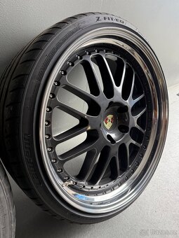 Cargraphic 22” - 3