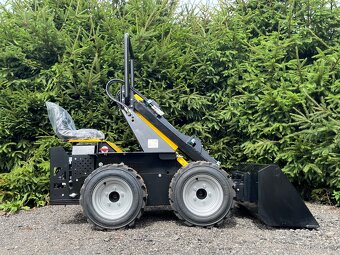 Smykový nakladač TUR N520 / N525 - 3