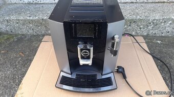 Kávovar espressovač Jura E8 - 3