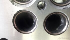 Volvo hlava motoru D5 120 kw do roku výroby 2005 - 3