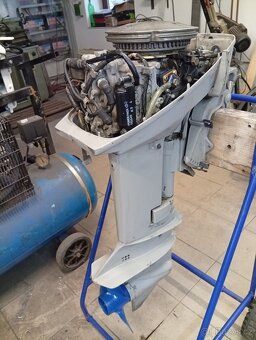 Prodám lodní motor Evinrude - 3