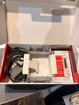 Nintendo Switch + 3 hry - 3