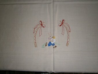 Velikonoční ubrus - 3