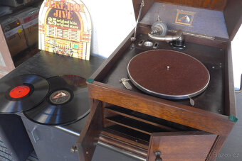 Radiopřijímač TESLA Tosca 326A - 3