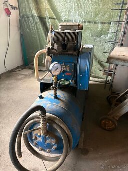 Kompresor Orlík 2JSK75 _ 300l _ 7,5 kW - 3