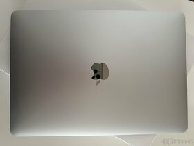 MacBook Air 13" (2020) - 3